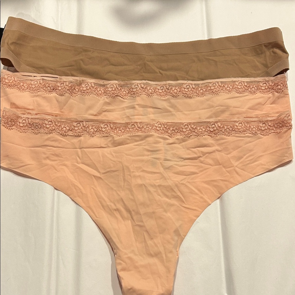Set of 3 Victoria Secret thong Panties in Tan and Peach large